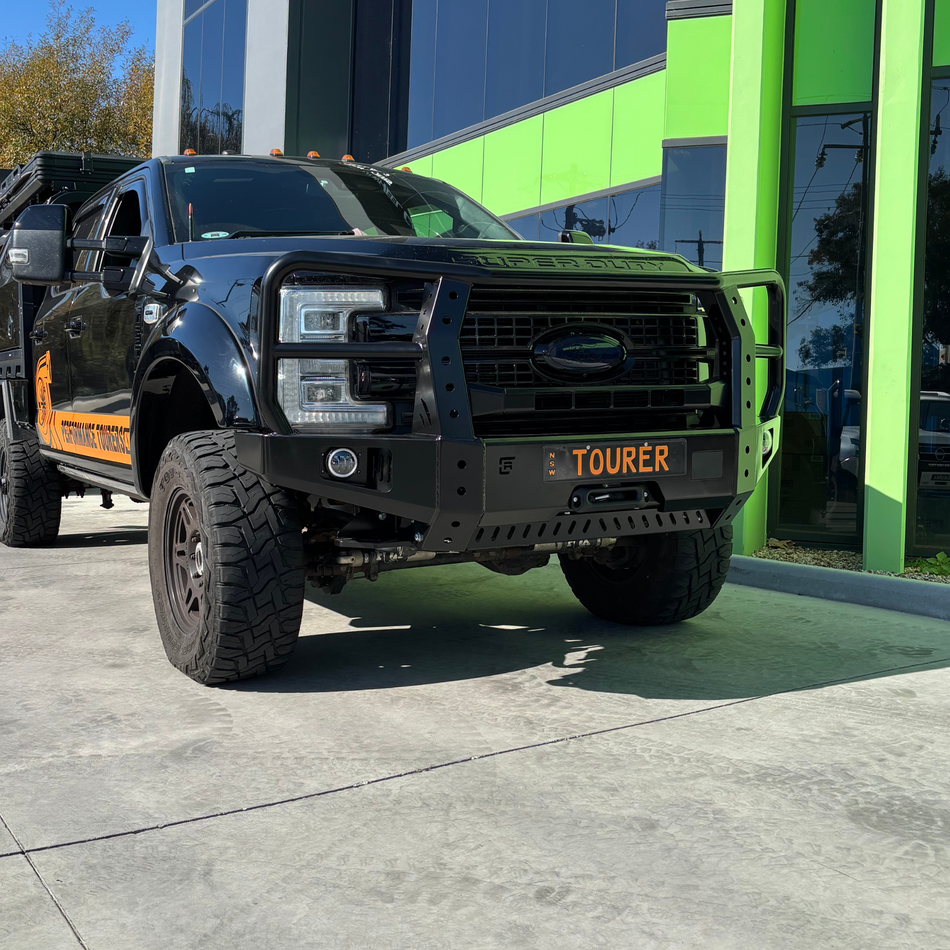 Ford F250 / F350 Dallas (Hooped) Bull Bar