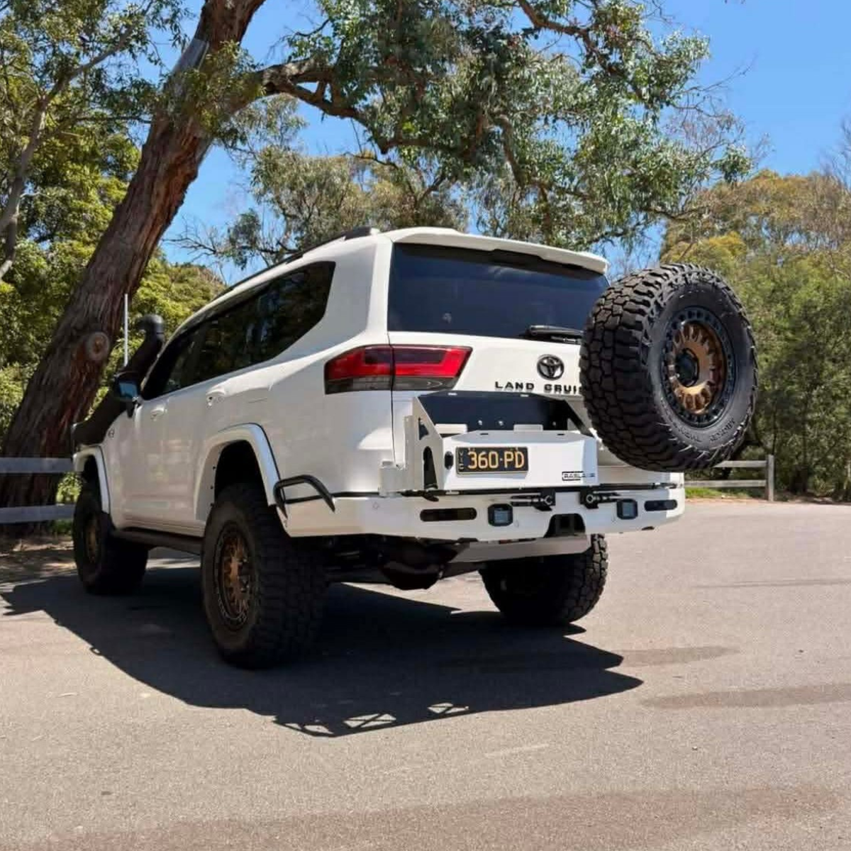 300 Series Toyota Landcruiser Rear Bar | Raslarr