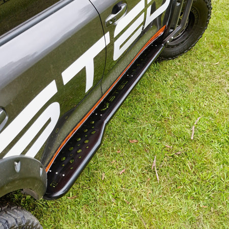 Raslarr Revolution Rock Sliders & Side Steps with laser cutting to suit the Stedi 200 Series Toyota Landcruiser with side rails scrub bars
