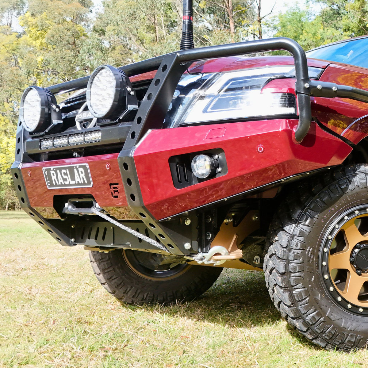 S5 Y62 Nissan Patrol Hooped (Dallas) Bull Bar | Raslarr Engineering