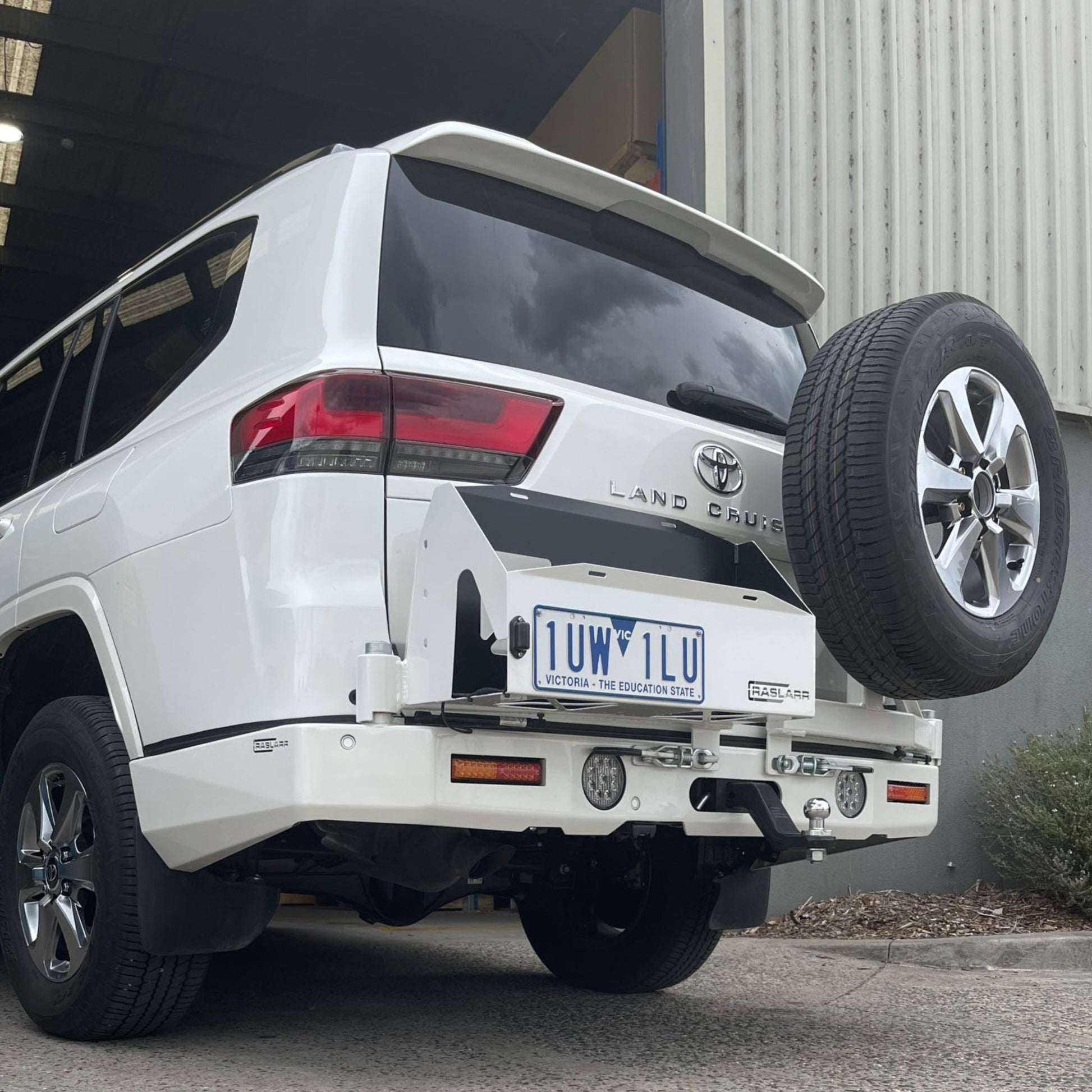 300 Series Toyota Landcruiser Rear Bar | Raslarr